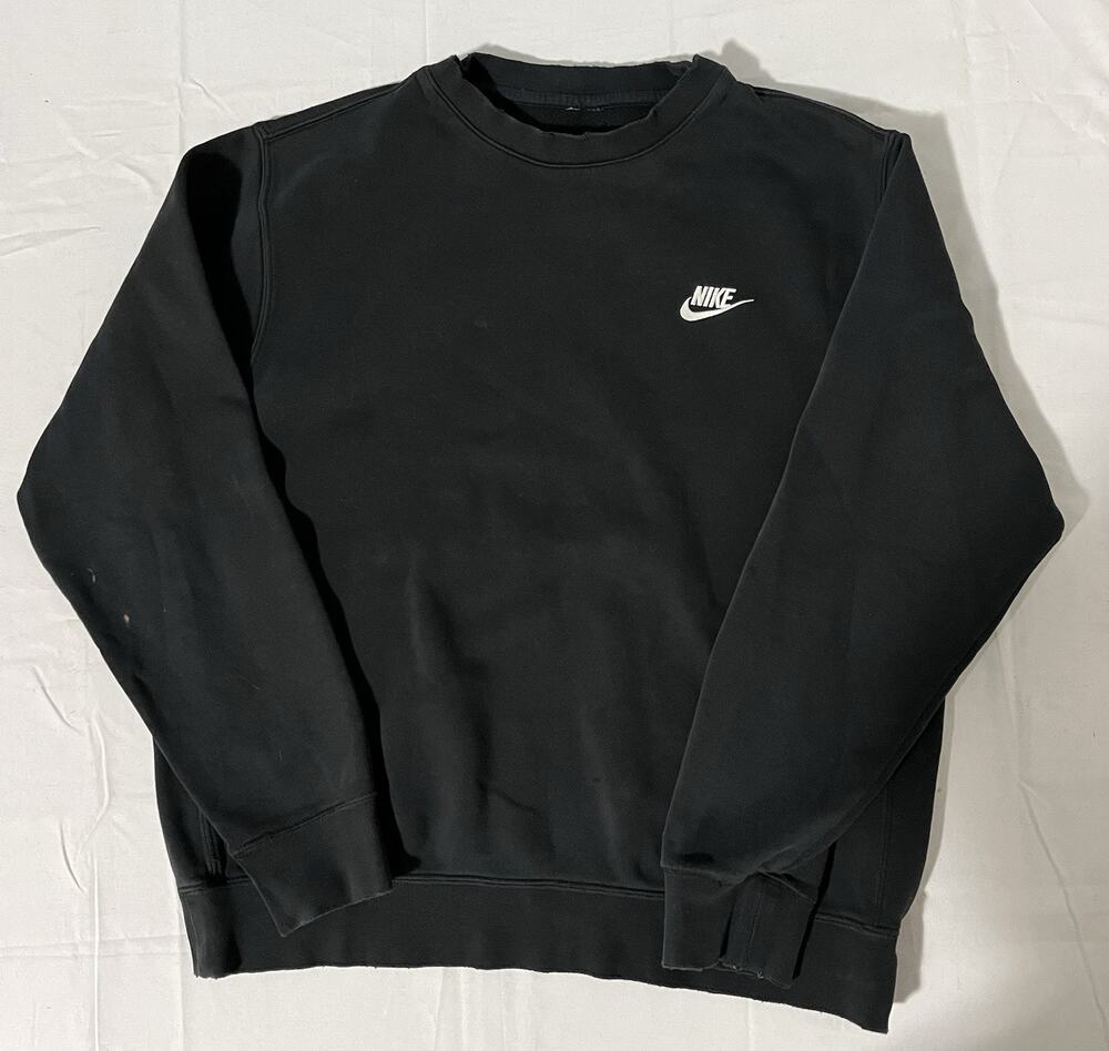 Nike Classic Black Men's Sweatshirt Size Medium Crew Neck Embroidered Swoosh